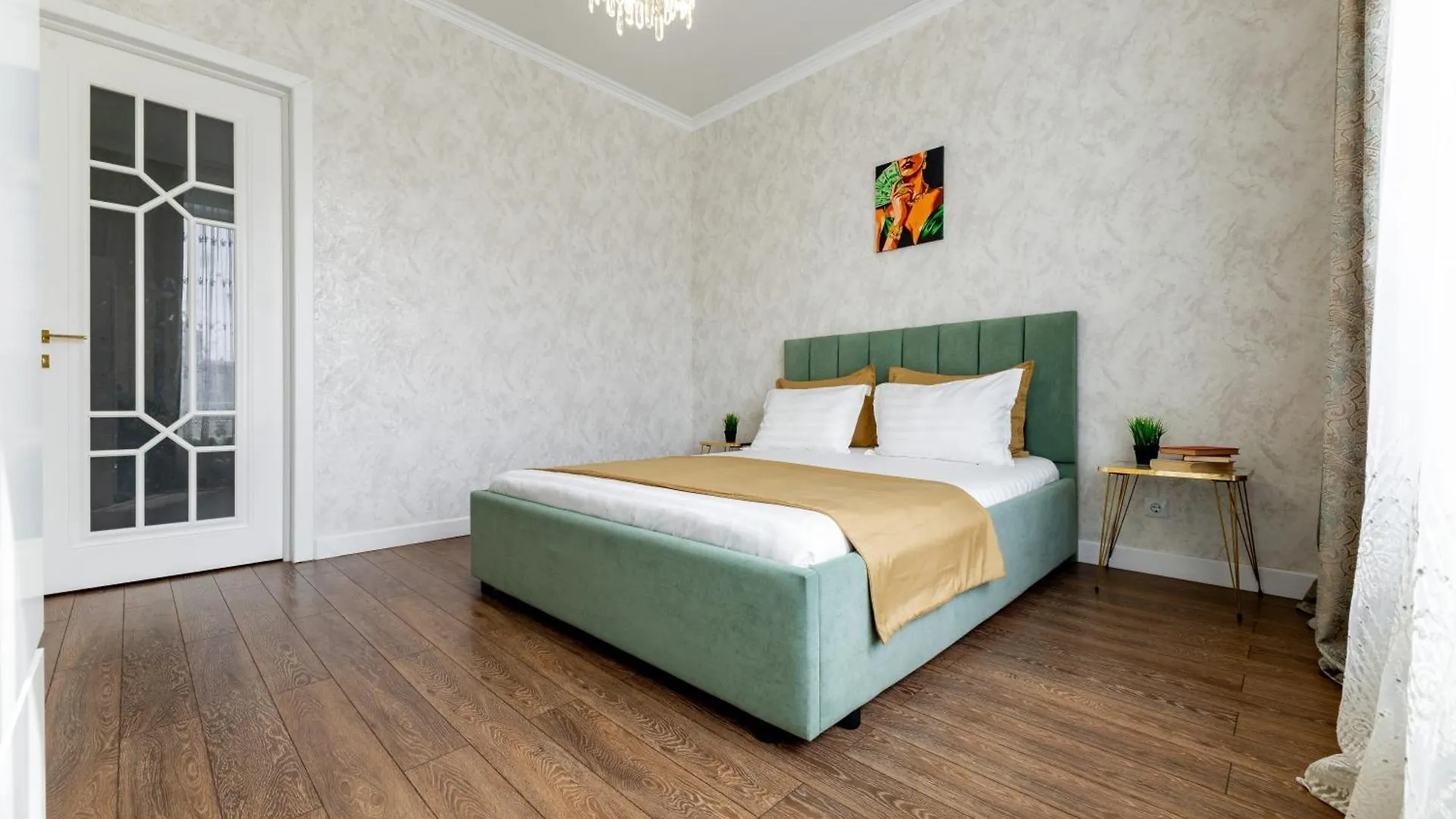 Headliner Apartments Near Khan Shatyr 아스타나
